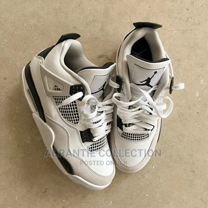 Air Jordan Retro 4 Military Black