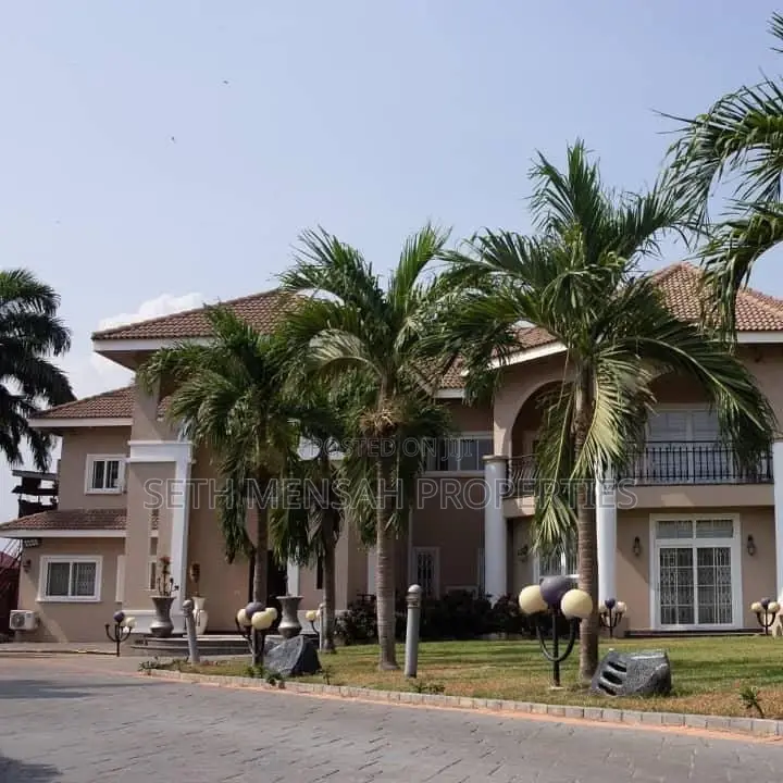 Furnished 6bdrm House in 6 Bedroom House for for Sale