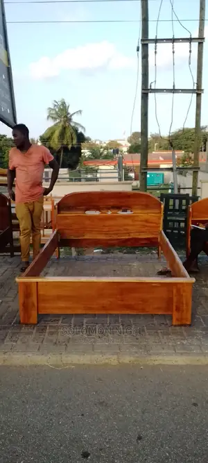 Local Size Double Bed Frame, 54"/75"