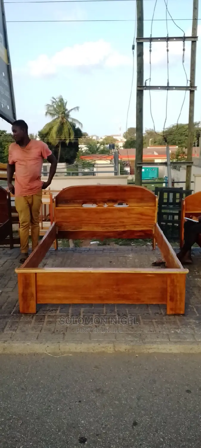 Local Size Double Bed Frame, 54"/75"