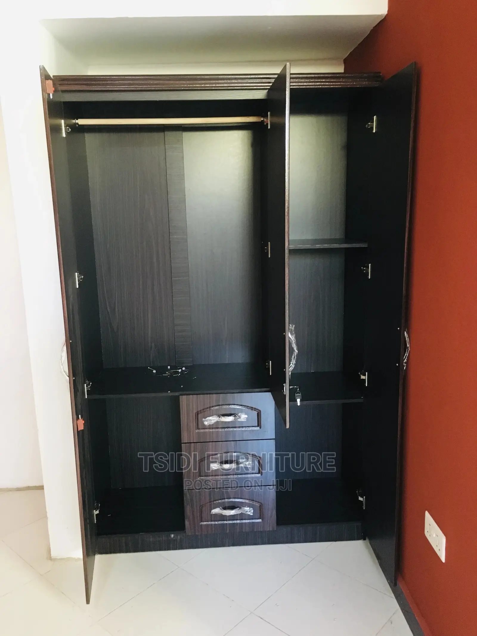 Classic Three Doors Wardrobe