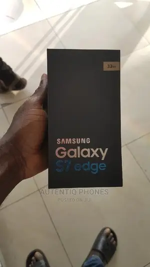 New Samsung Galaxy S7 edge 32 GB Gold