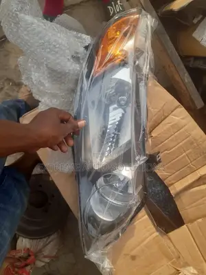 Honda Civic 2007 Headlights