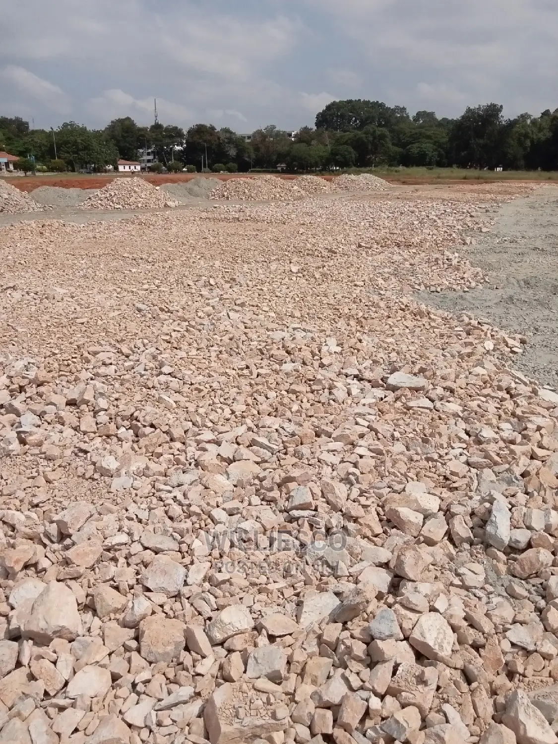 Filling Gravels for Waterlogged Road