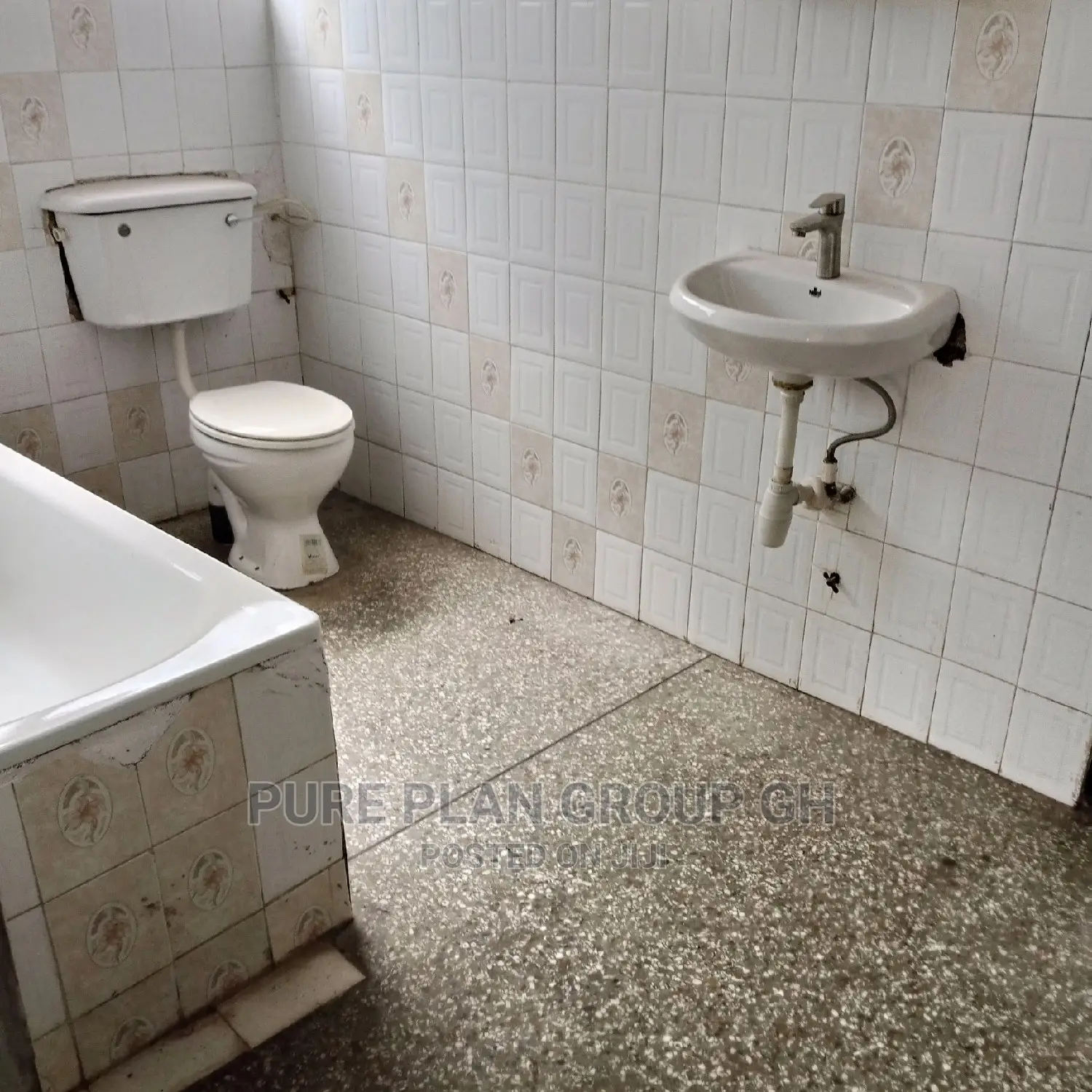 4bdrm House in Ofankor for sale