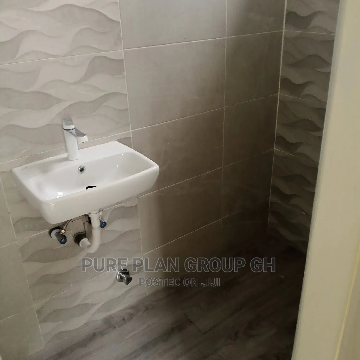 2bdrm Apartment in Roman Ridge for rent