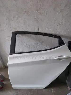 Elantra 2011 Door