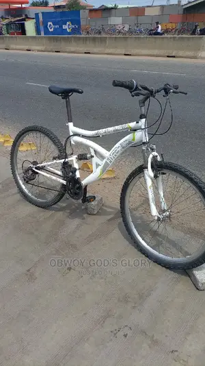 White Bounce Bike