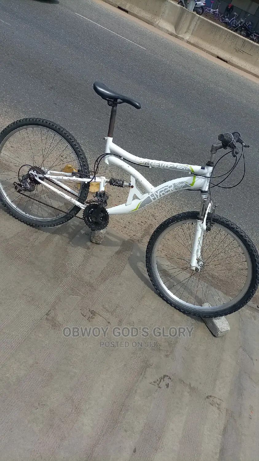 White Bounce Bike