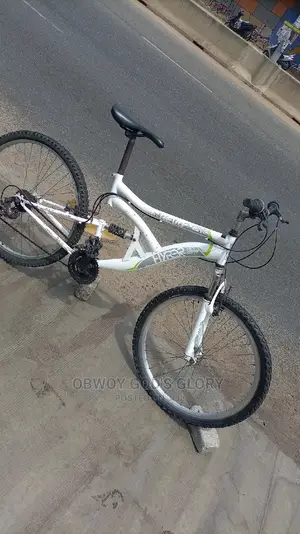 White Bounce Bike