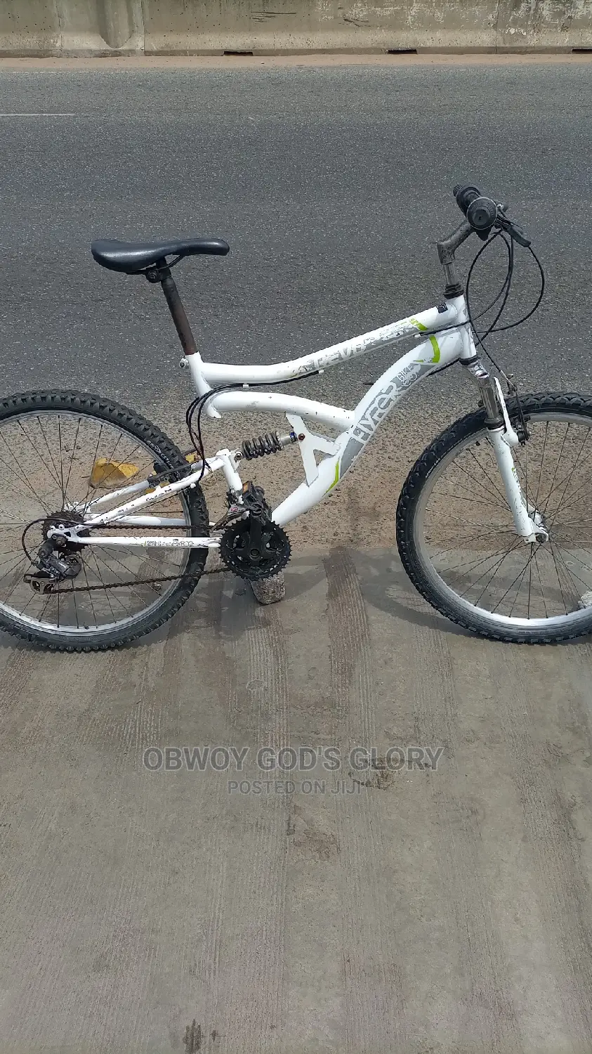 White Bounce Bike