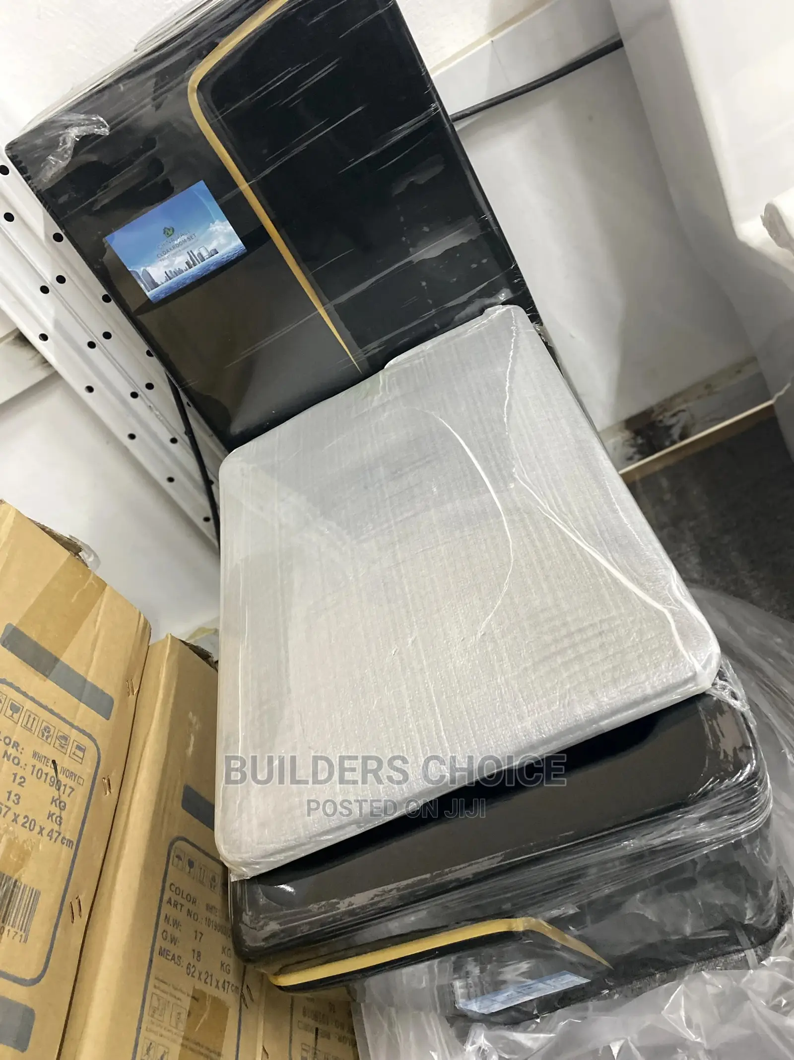 Water Closet With Wash Basin (B 9435)