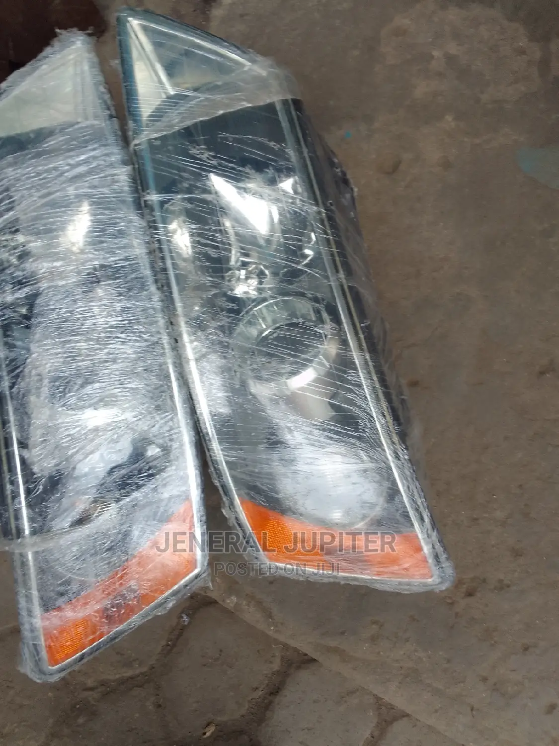 Hyundai Sonata 2007 Headlight Pair.