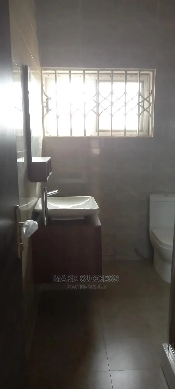 4bdrm Duplex in Kasoa for sale