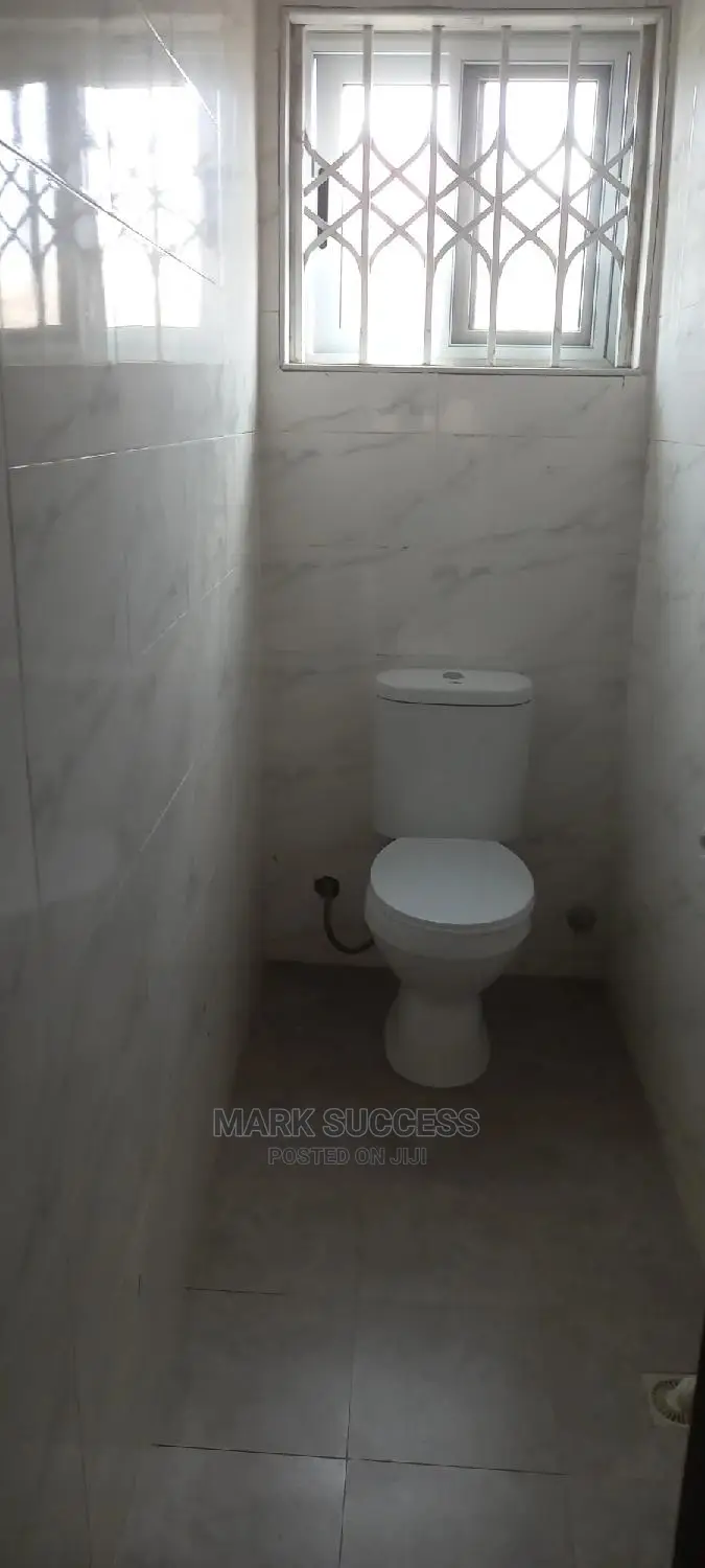 4bdrm Duplex in Kasoa for sale