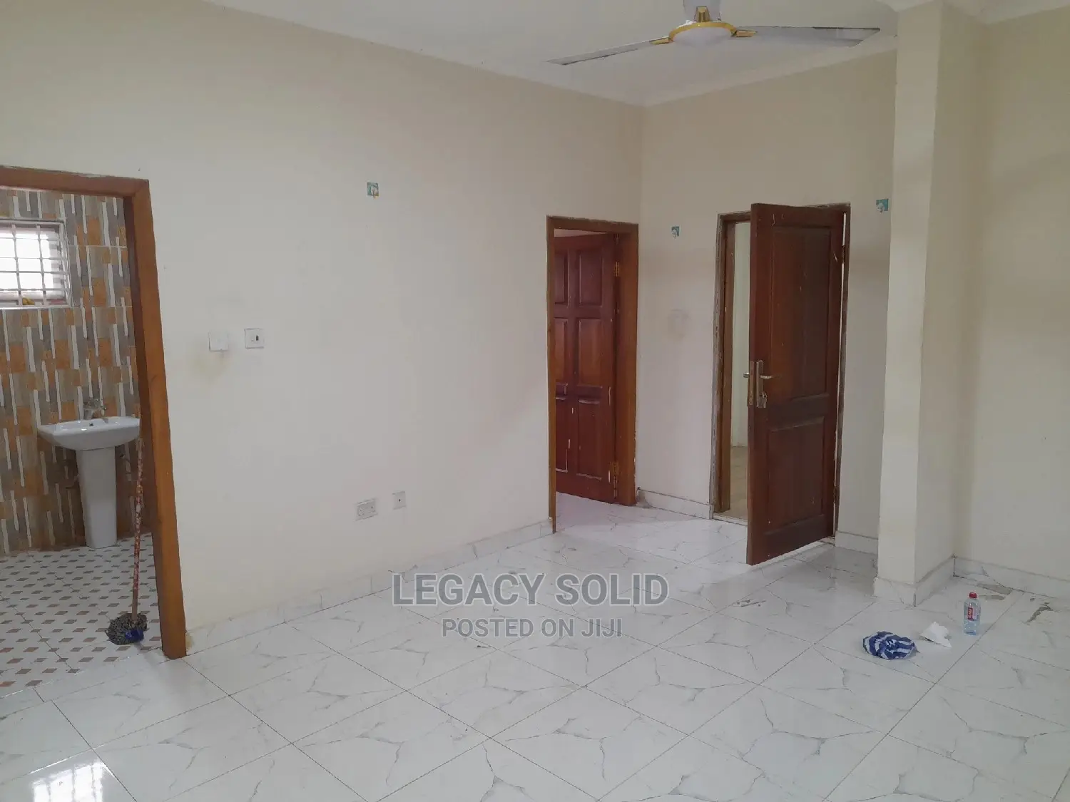 5bdrm Apartment in Legacy Solid Real, Teshie for rent