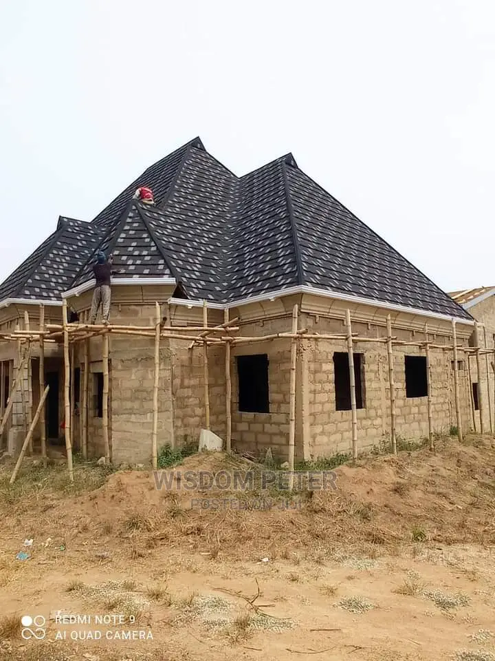 Roofing Contractor