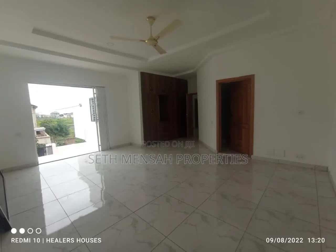 4bdrm House in 4 Bedroom House for for Sale