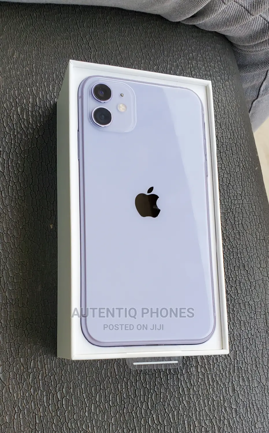 New Apple iPhone 11 128 GB Purple
