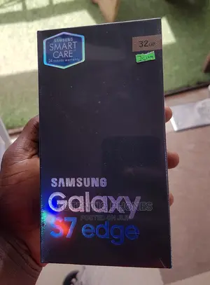 New Samsung Galaxy S7 edge 32 GB Gold