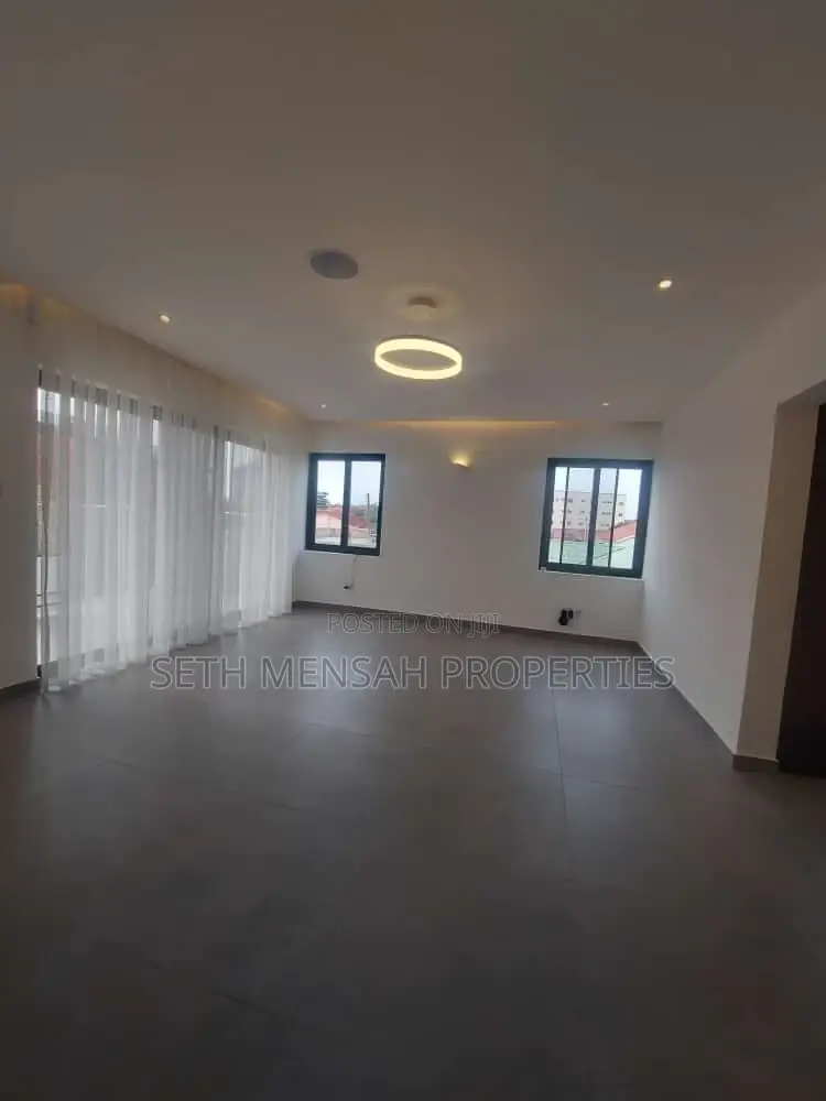 3bdrm House in 3 Bedroom House for for Sale