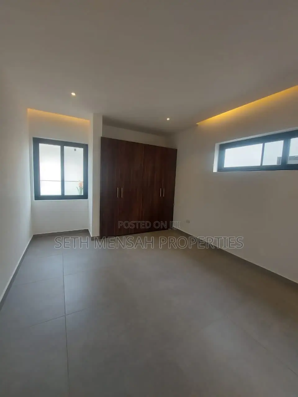 3bdrm House in 3 Bedroom House for for Sale