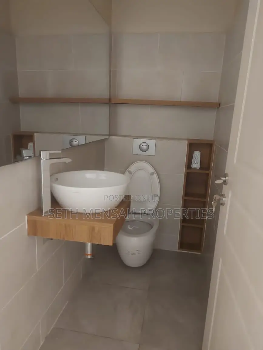 3bdrm House in 3 Bedroom House for for Sale