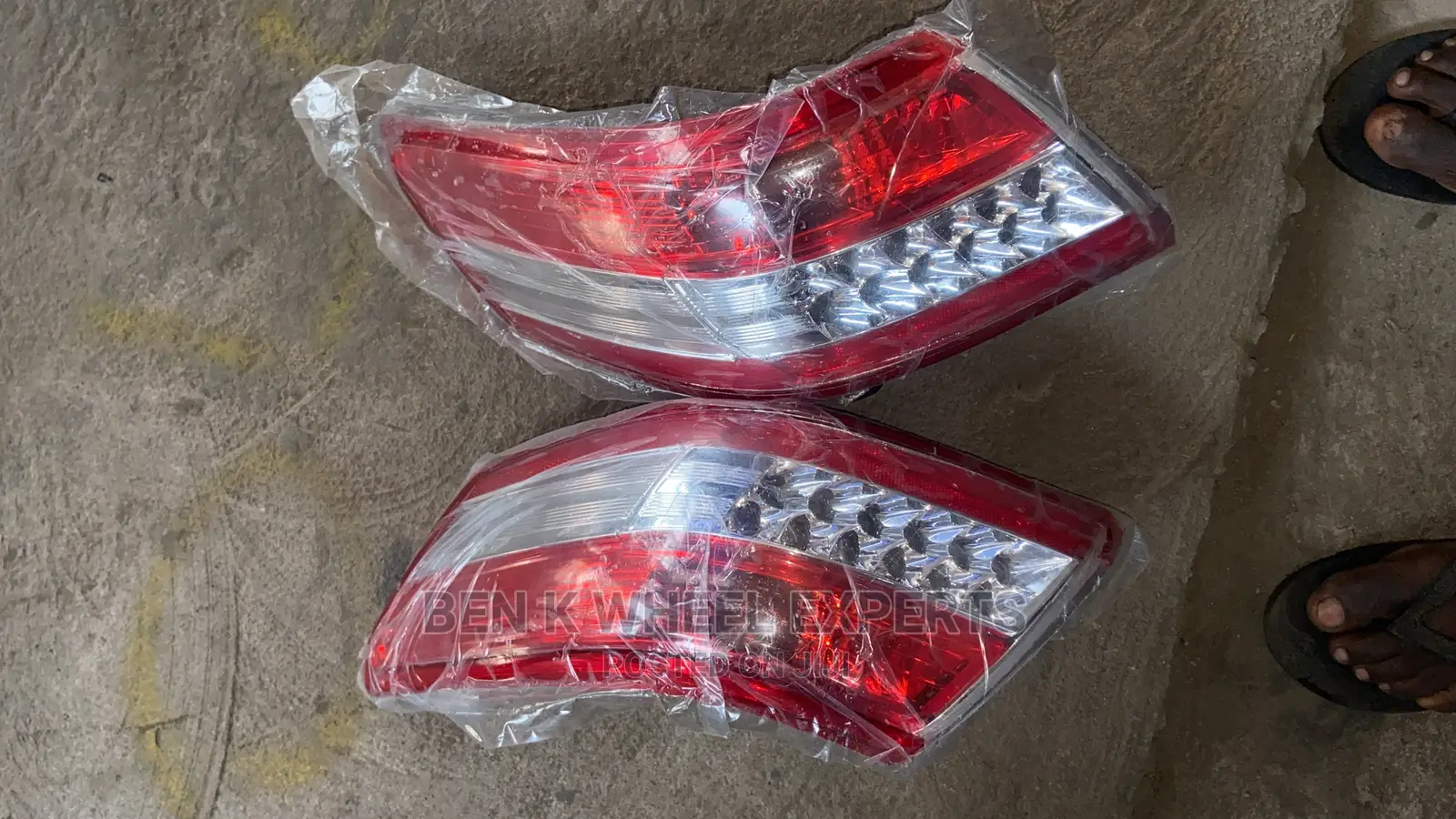 Toyota Camry Tail Lights Pair
