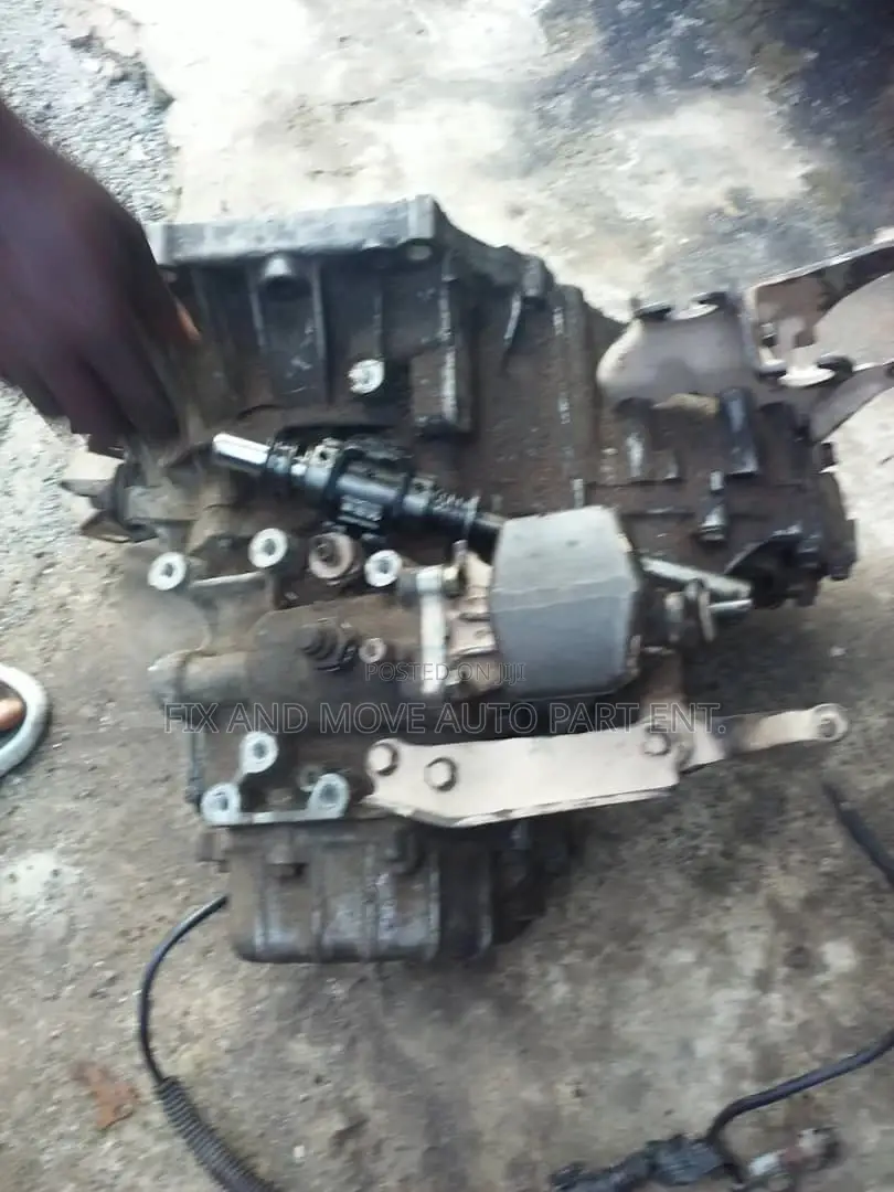 Manual Home Used Gearbox Available for All Cars.