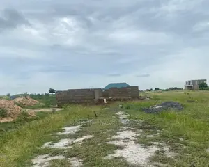 Dismayings Sales on Nest Cottage Lands.