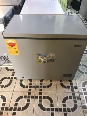 Neon 200l Chest Freezer With Top Glass