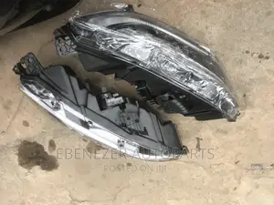 Honda Civic 2017 Touring Headlights