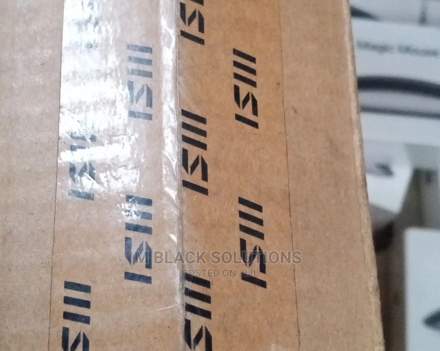 New Laptop MSI Modern 14 8GB Intel Core I7 SSD 512GB