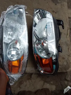 Nissan Sentra 2005/6 Headlight Pair