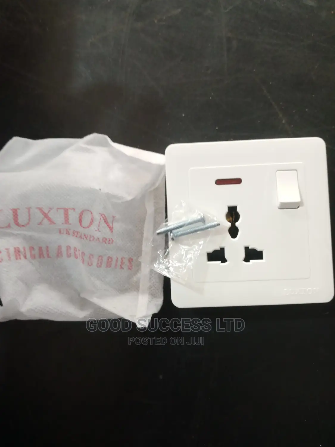 13A Single Socket.