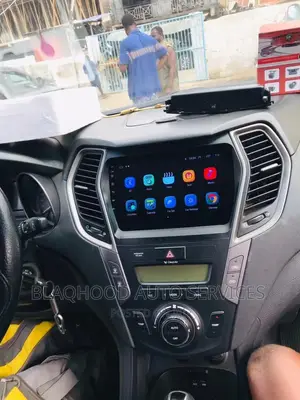 Photo - Hyundai Santa Fe 2013-2018 FULLSCREEN ANDROID CAR SYSTEM