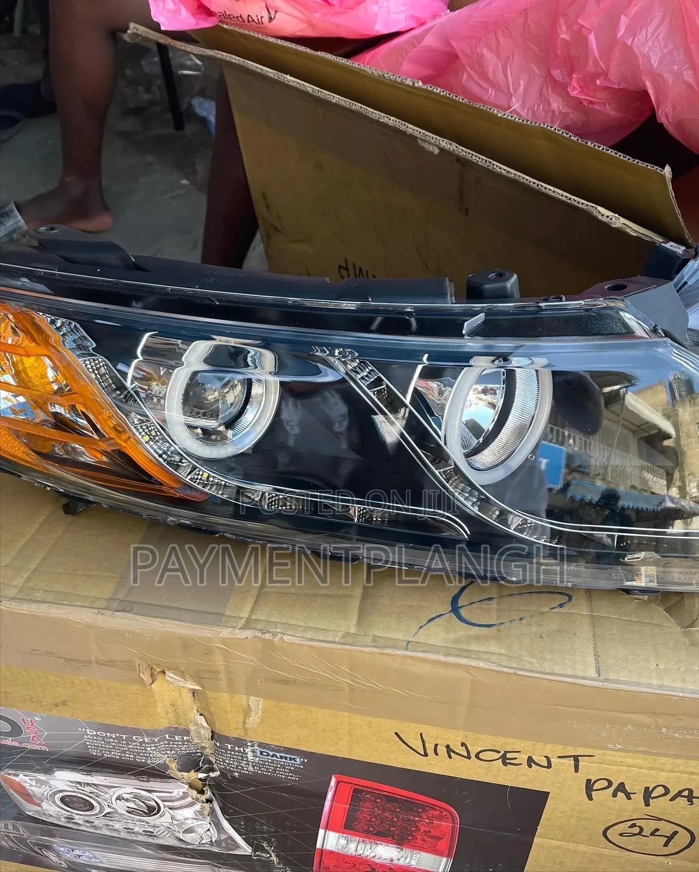 Original Headlights Available for All Kinds of Cars