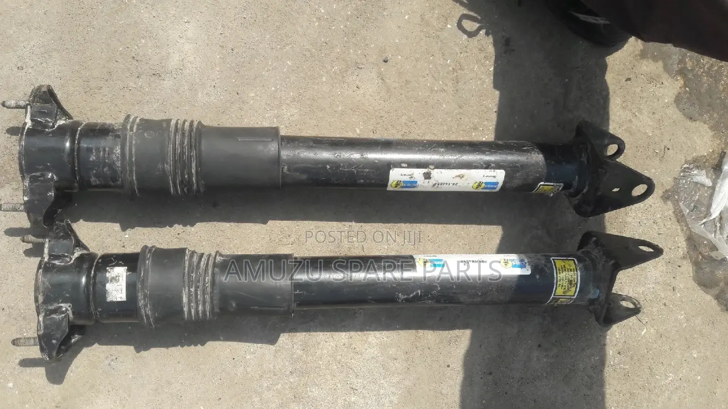Mercedes Benz Ml W164 2006 Back Shocks