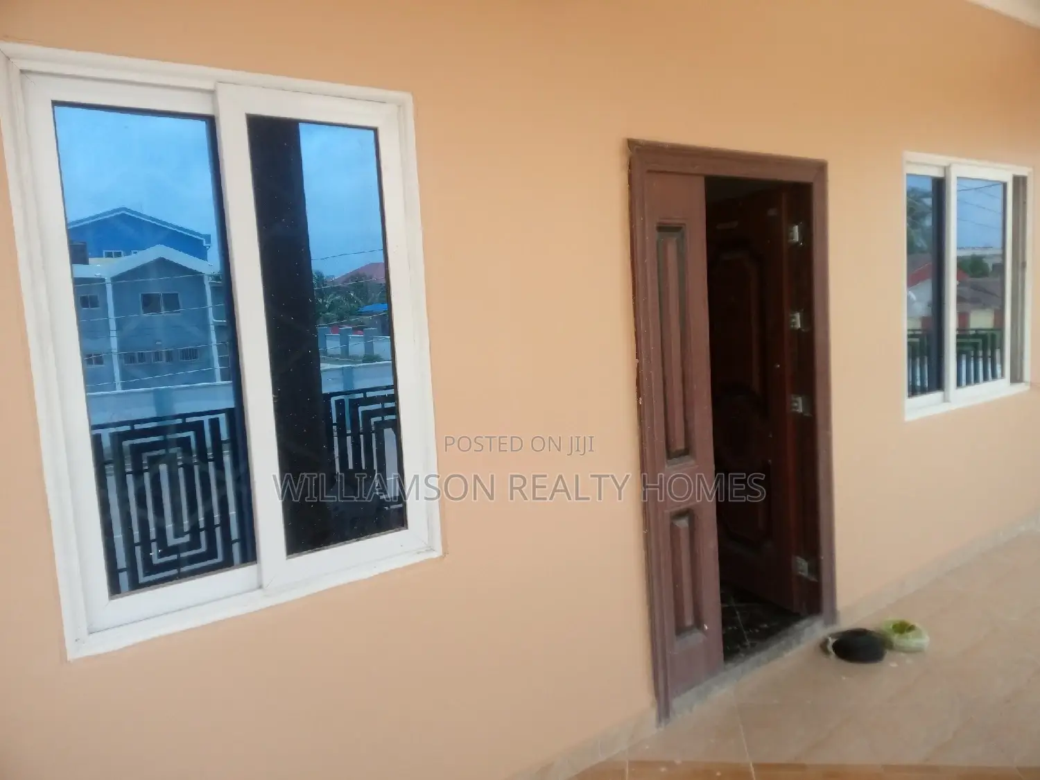 2bdrm Apartment in Community 18 Area, Spintex for rent