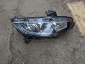Honda Civic 2016 Headlamp
