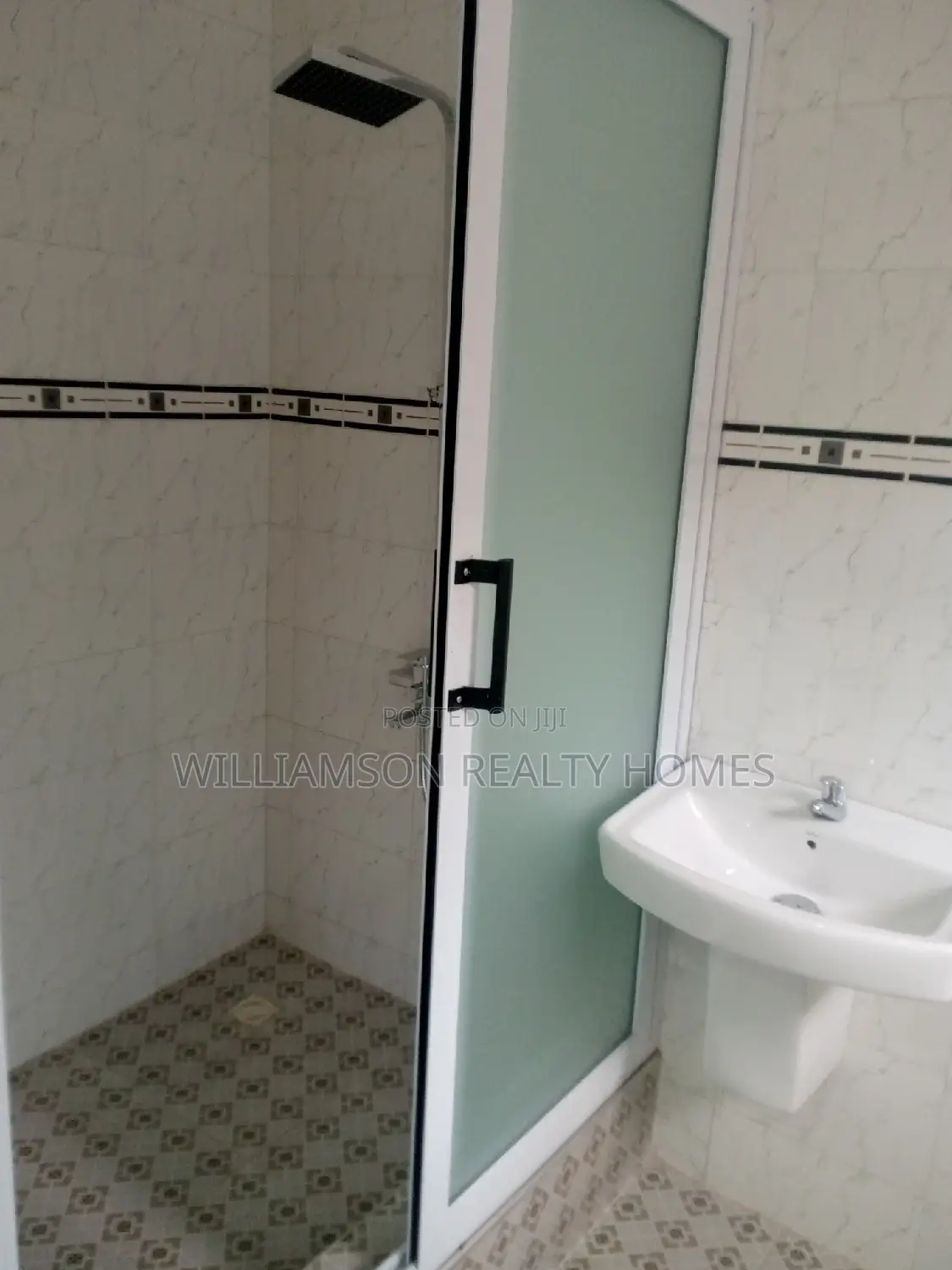 2bdrm Apartment in Community 18 Area, Spintex for rent