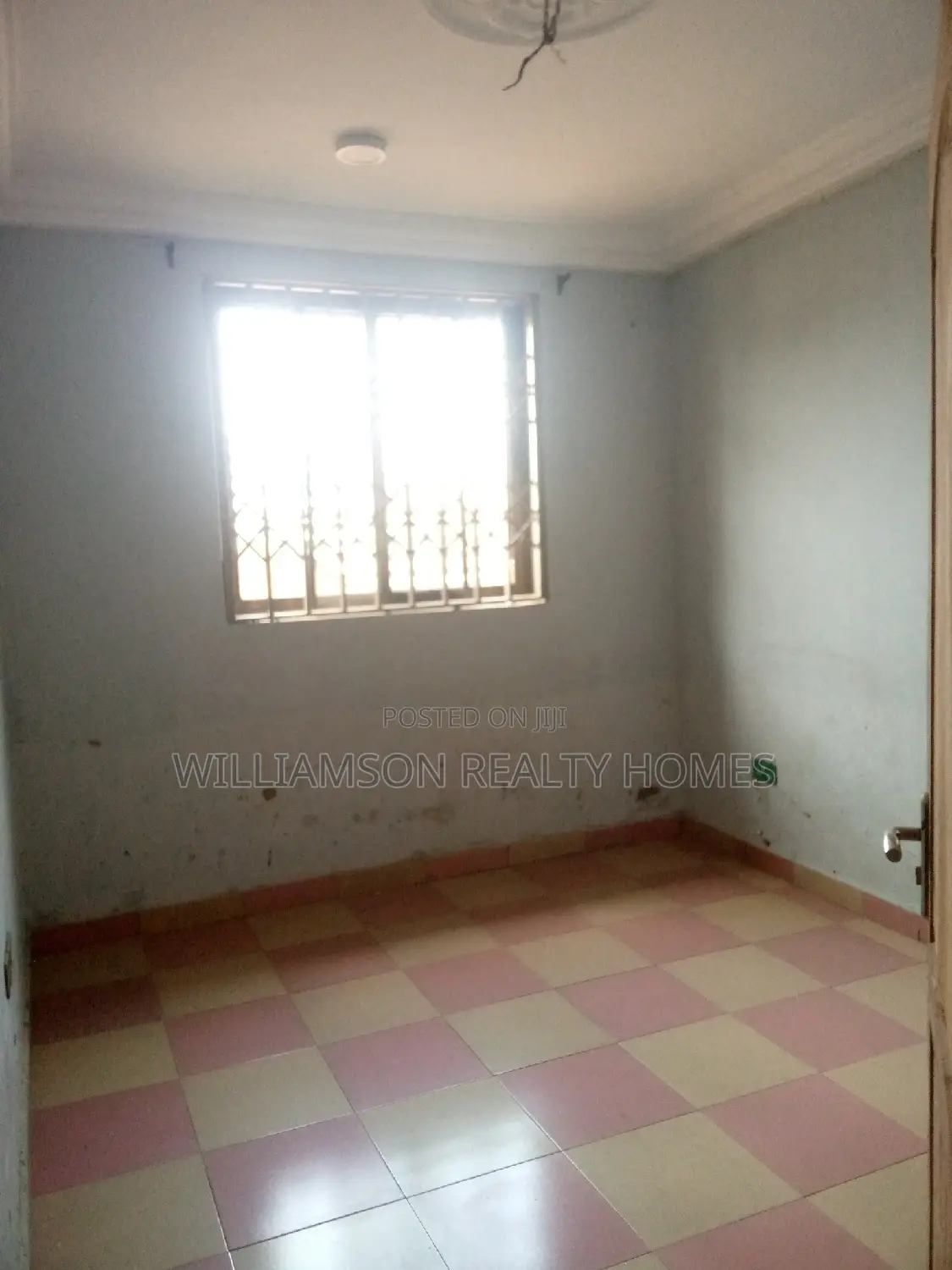 3bdrm Apartment in Hfc Estate Area, Spintex for rent