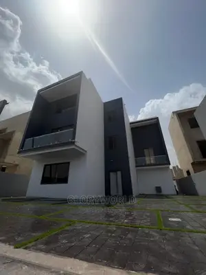 5bdrm House in East Legon for sale