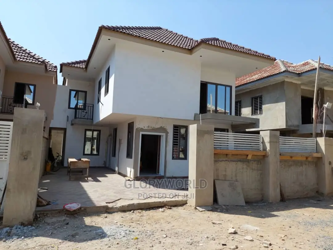 4bdrm House in Spintex for sale