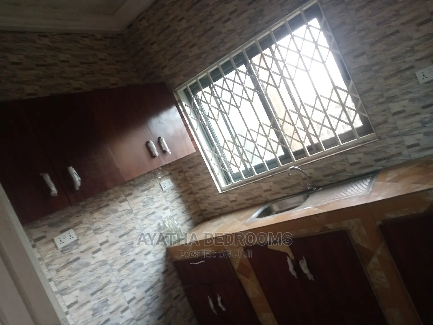 2bdrm Apartment in Ayathar Bedroom, New Town for Rent