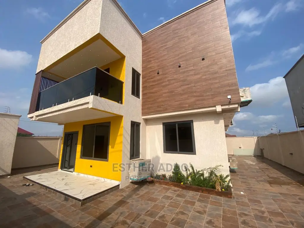 4bdrm House in East Legon for sale