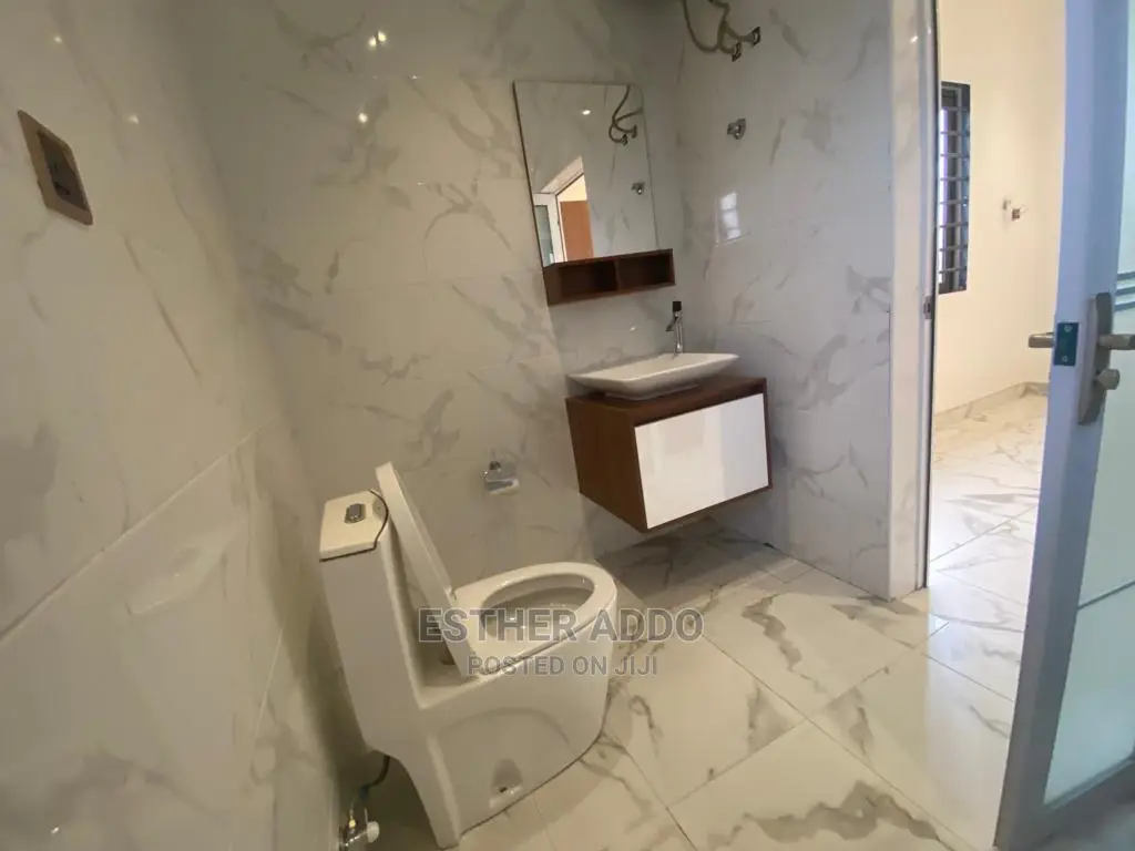 4bdrm House in East Legon for sale