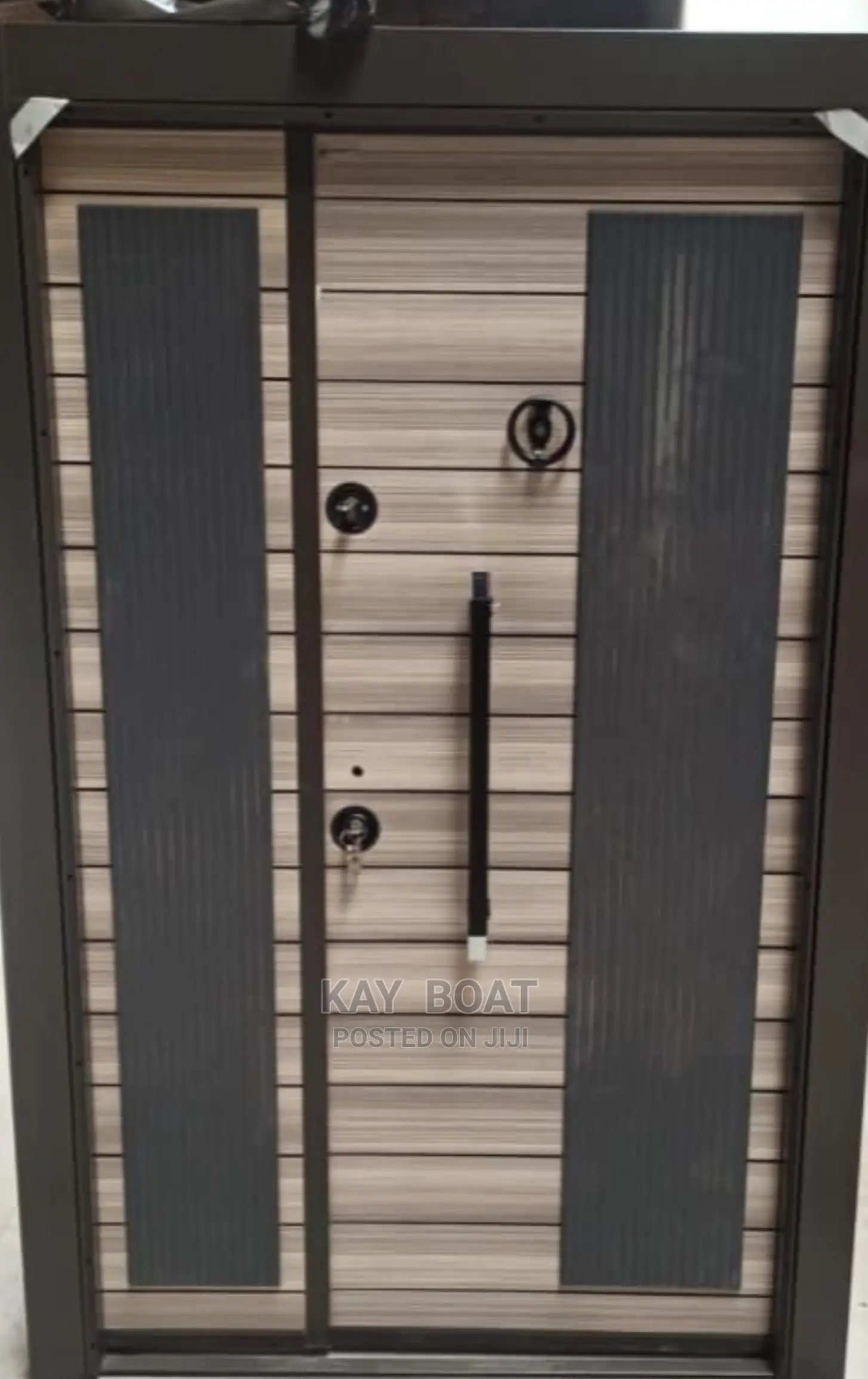 Strong Outer Shell Door With All Accessories Available
