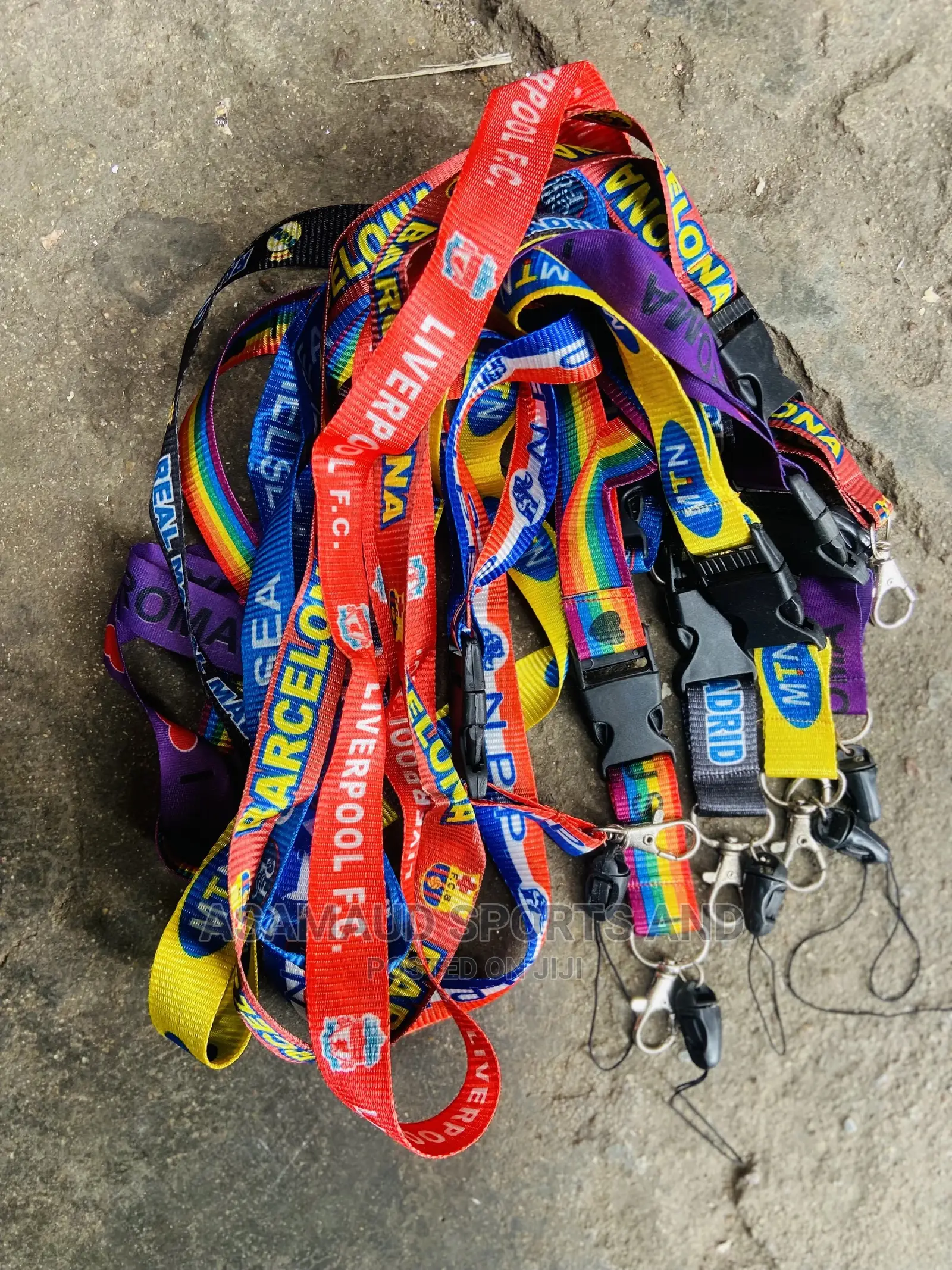 Card Holder Hungers at Cool Price