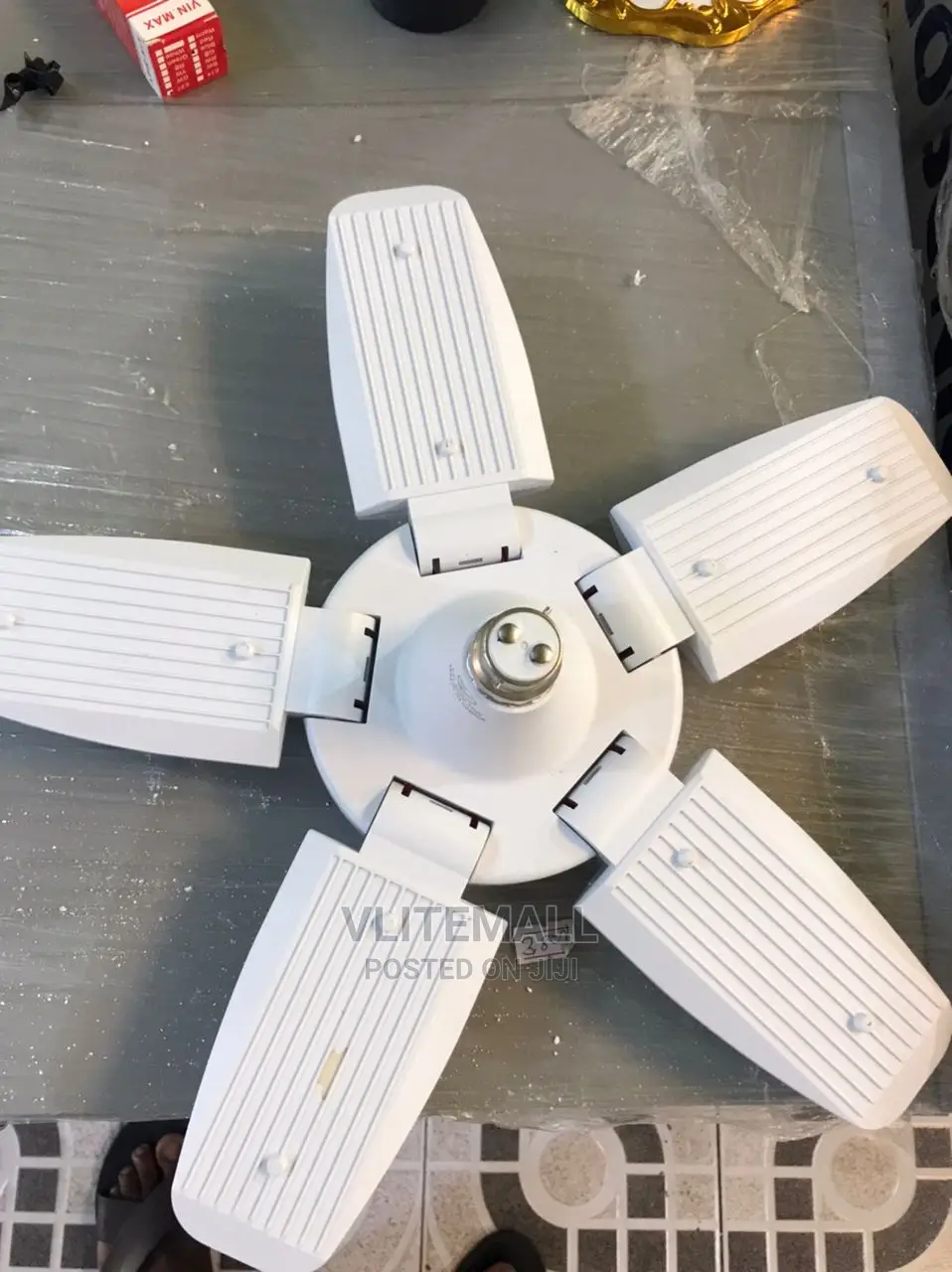 Zj 5 Blade Led Bulb